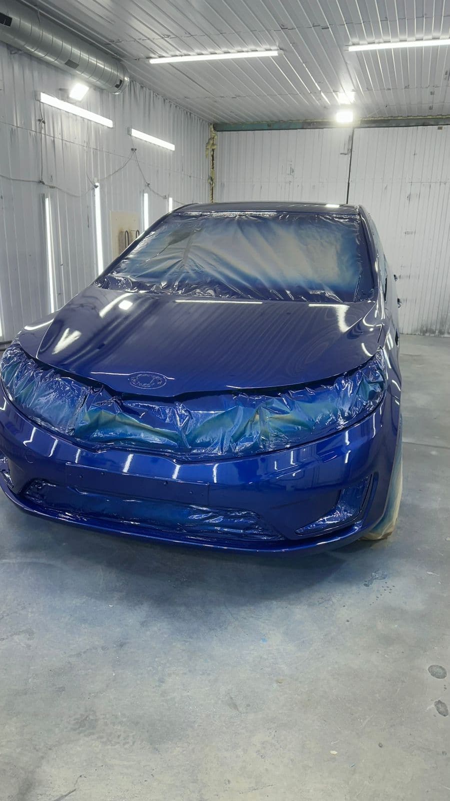 Hyundai Solaris -- голубой металлик, свежая покраска